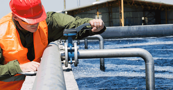 engineer working with pipes 