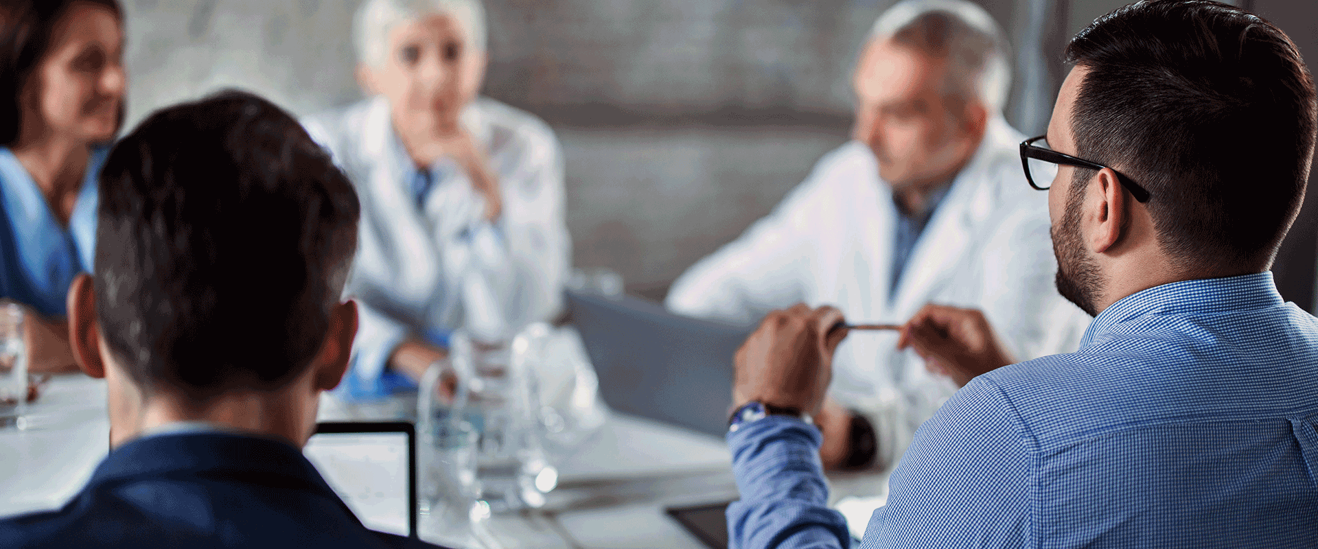 meeting between healthcare workers