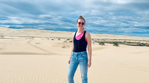 jennifer in the desert